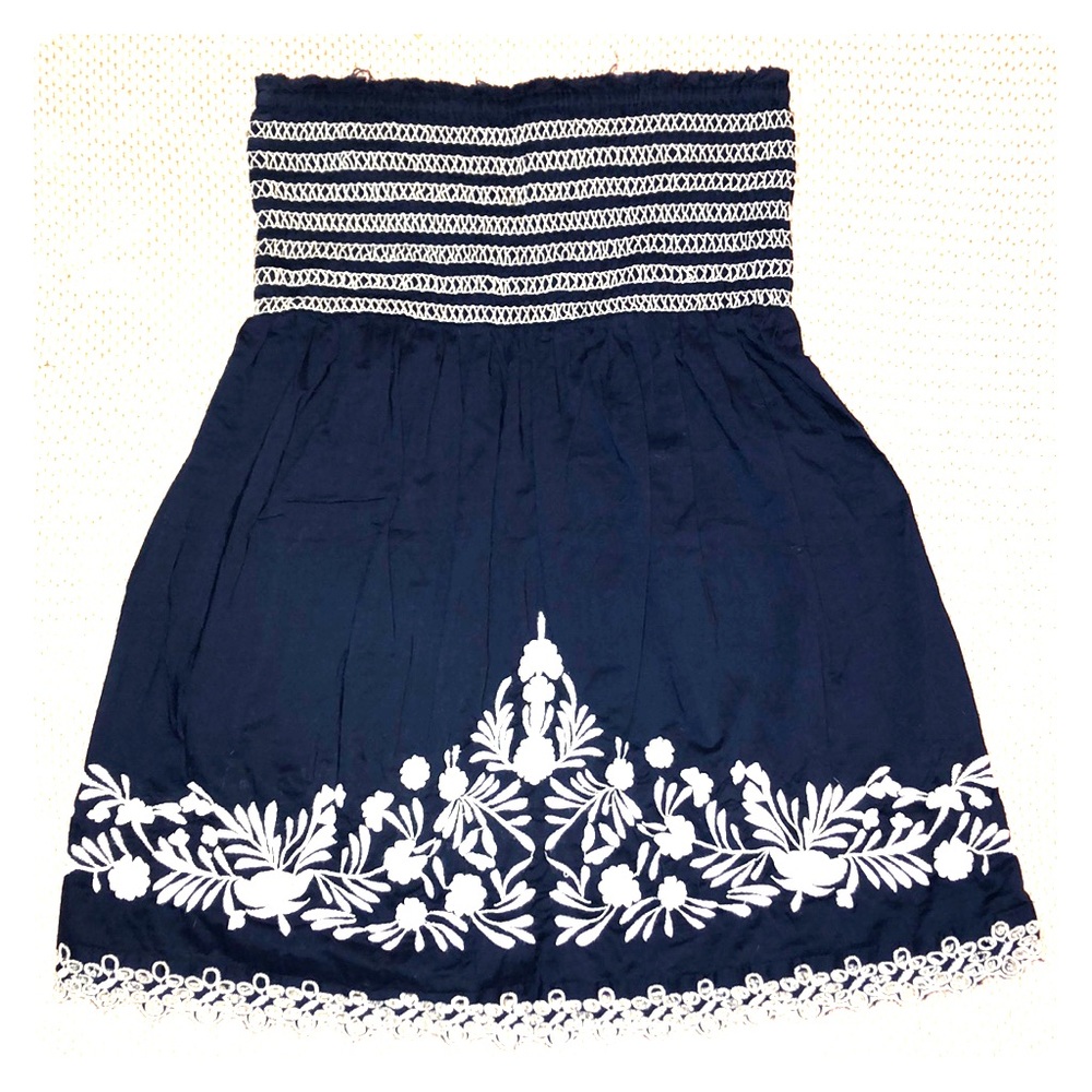 Guess navy blue floral embroidered tube top Small